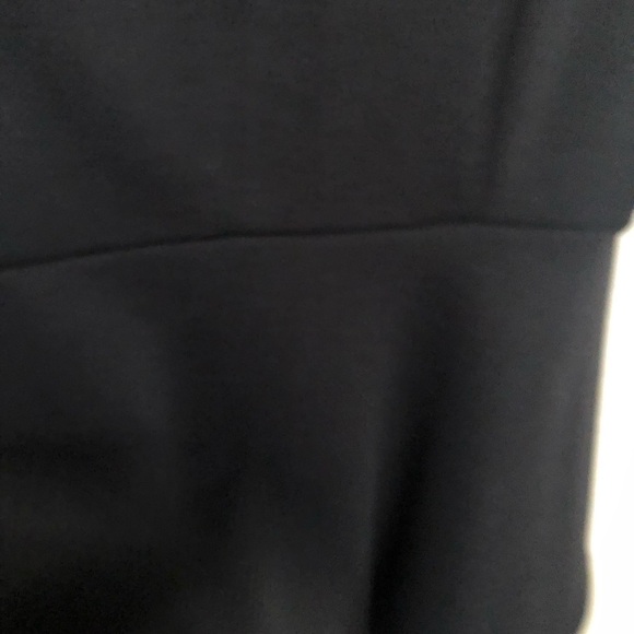 ELLE Womens Small Black Peplum V-Neck Top Knit Tank Sleeveless NWT $40 - Picture 13 of 14